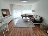 Foto - 3-Zimmer Wohnung mit zwei Balkonen und Tiefgaragenstellplatz