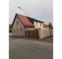 Haus mit großem Grundstück - 450.000,00 EUR Kaufpreis, in Pfungstadt (PLZ: 64319)