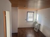 Foto - 2 Zimmer Dachgeschoßwohnung in Fußgönheim