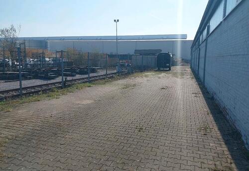 Foto - Stellplatz für Wohnwagen Boot Wohnmobil Pkw zuvermieten