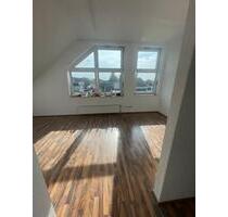 Schöne 4 Zimmer-Wohnung in Hämelerwald - Lehrte