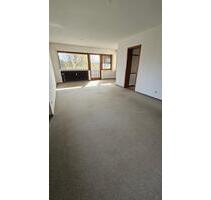 Helle 2-Zi.-Wohnung mit großem Balkon u. Garage in Bad Liebenzell