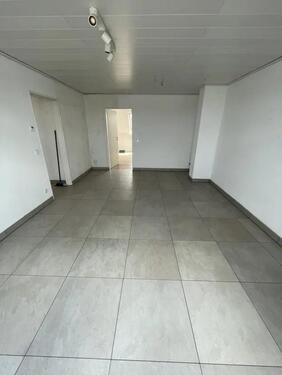 Foto - Gemütliche 2-Zi-DG-Wohnung mit Garage in Voerde-Spellen