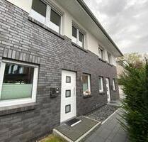 Exklusive Doppelhaushälfte mit Garten zentral in WeyheKirchweyhe