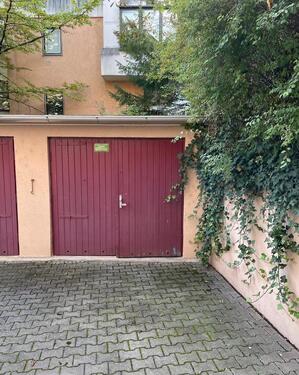 Foto - Abschließbare Garage - 150,00 EUR Miete,