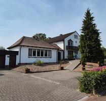 1 Villa + 1 Bungalow in HoyaWeser zentral, saniert