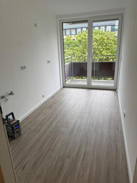 Foto - Helle & kernsanierte 2-Zimmer-Wohnung mit Balkon - Erstbezug