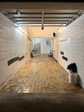 Foto - Doppelgarage + Lagerraum - 320,00 EUR Miete,