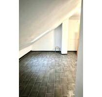 Gemütliche Single-Wohnung mit EBK & Waschmaschine - Krefeld Benrad