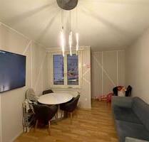 Gut geschnittene 2 Zimmer Wohnung mit Balkon - Ludwigshafen am Rhein