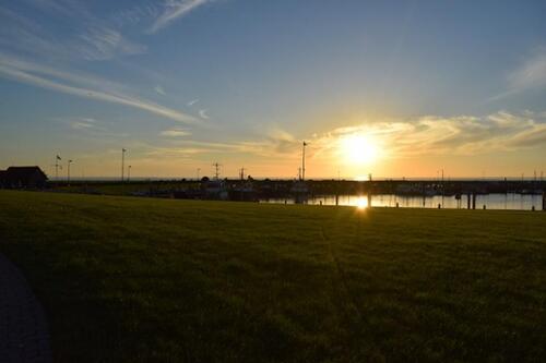 Foto - Nordsee Norddeich Ferienwohnung direkt hinterm Deich, ab 20.9.