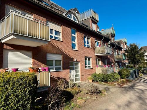 Foto - 2 Zimmer Dachgeschoßwohnung zur Miete in Kerpen