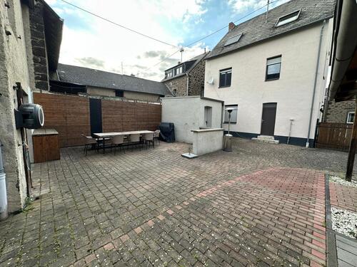 Foto - 5 Zimmer Einfamilienhaus zum Kaufen in Nickenich