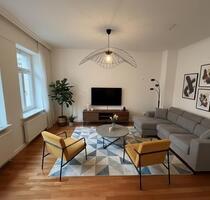 Wohnung am Hölderlinplatz: 87m² mit Balkon & Parkett - Stuttgart Stuttgart-West