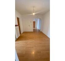 Großzügige 5- Zimmer Wohnung in Lampertheim-Hofheim