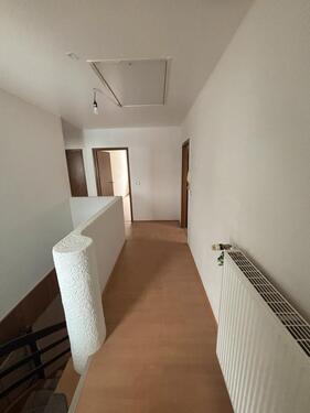 Foto - Große, helle 4-ZKB-Wohnung (85 qm) in ruhiger Lage in Elm