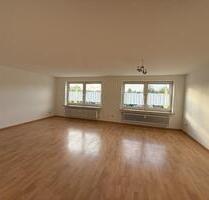 geräumige 4 Zimmer Wohnung in Kellinghusen - renoviert