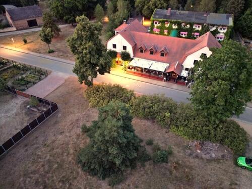 Foto - Hotel-Zimmer als Dauerwohnsitz: Möbliert, Bad, Park & See