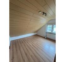 3.Zimmer Dachgeschosswohnung für handwerklich geschickte Mieter - Bruchsal