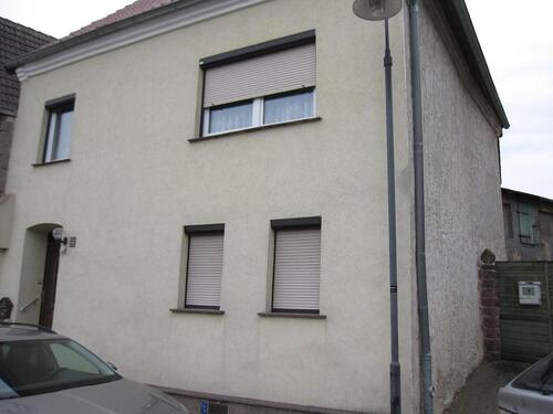 Foto - Kleines Wohnhaus in Löbejün - 33.000,00&nbsp;EUR Kaufpreis, ca.&nbsp; 80,00&nbsp;m&sup2;