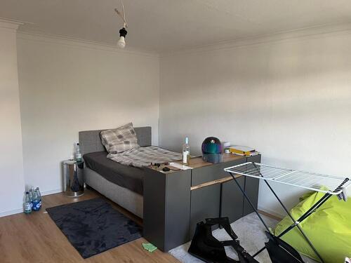 Foto - Zimmer 25,5 m2 in 3 er WG in Reutlingen ab 01.11.25