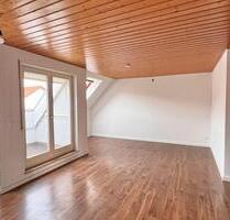 Charmante 3-Zimmer-Maisonettewohnung mit Balkon -Neckartenzlingen