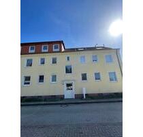 Schöne 3- Raumwohnung mit Einbauküche und Balkon in Rostock Nienhagen