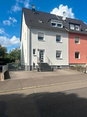 Foto - Moderne Doppelhaushälfte - bezugsfertig und ruhig gelegen