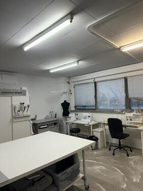 Foto - Atelier freier Arbeitsplatz für kreatives Arbeiten