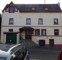 HAUS mit 3 PARKPLÄTZE und GARTEN IN ENKIRCH ZU VERKAUFEN - Hahn