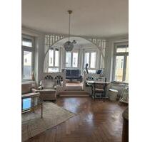 2,5 Zimmer Altbau Wohnung - 1.425,00&nbsp;EUR Kaltmiete, ca.&nbsp; 100,00&nbsp;m&sup2; in Tübingen (PLZ: 72074) Lustnau