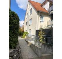 Großzügige 4-Zimmer-Wohnung mit Terrasse,Garten und Privatgarage - Marbach am Neckar