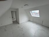 Foto - 3 Zimmer Dachgeschoss Wohnung - 600,00 EUR Kaltmiete,