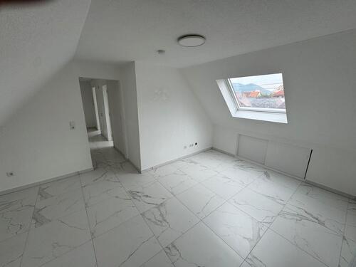 Foto - 3 Zimmer Dachgeschoss Wohnung - 600,00 EUR Kaltmiete,