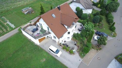 Foto - Attraktive und großzügige Wohnung in ruhiger Ortsrandlage