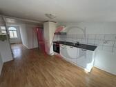 Foto - Dachgeschoßwohnung in Wilhelmshaven zur Miete