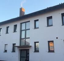 Moderne 2-Zimmer-Dachgeschoss-Wohnung in Mainaschaff