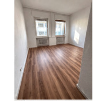 Frisch renovierte 2-Zimmer-Wohnung in ruhigem 4-Parteien-Haus - Iserlohn