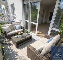 2 Zimmer Wohnung mit WOW-Faktor, Balkon, Tiefgarage, Fahrstuhl, Einbauküche, neues Bad in Zwickau