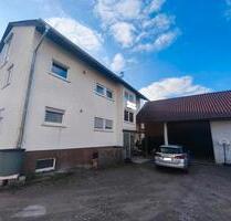 Charmantes Mehrfamilienhaus mit großem Grundstück - Mössingen