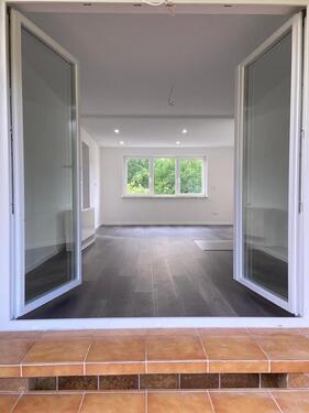 Foto - Wunderschöne 3,5 Zimmer Wohnung mit großer TerrasseGarten