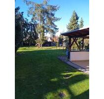 Großzügiges Haus mit zwei separaten Wohnungen & großem Garten - Langenfeld (Rheinland)