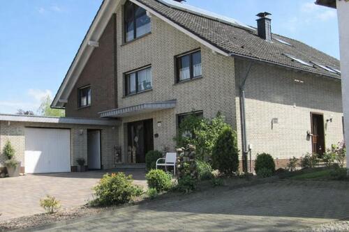 Foto - Wohntraum - großzügiges Zweifamilienhaus, Garten, Sauna