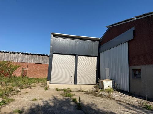 Foto - Große Garage 64 qm, 6,60 x 9,75 m zu vermieten