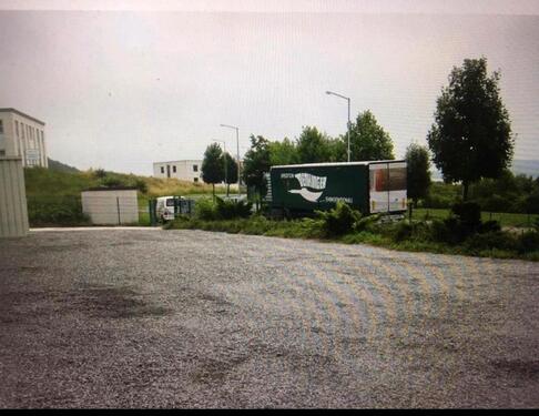 Foto - Stellplätze Parkplätze Pkw,Lkw,Boot, Wohnmobil,Wohnwagen