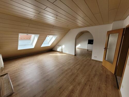 Foto - Renovierte 2-Zimmer DG Wohnung inkl. TG in Sulzbach-Loderhof