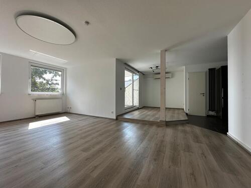 Foto - 3,5-Zimmer Wohnung mit Dachterrasse, Klimaanlage und Stellplatz