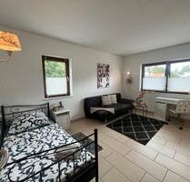 Zwei große Zimmer zu vermieten - 25,00&nbsp;EUR Kaltmiete, ca.&nbsp; 60,00&nbsp;m&sup2; in Amöneburg (PLZ: 35287)