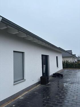 Foto - Neubau Haus Bungalow - 1.150,00&nbsp;EUR Kaltmiete, ca.&nbsp; 103,00&nbsp;m&sup2;