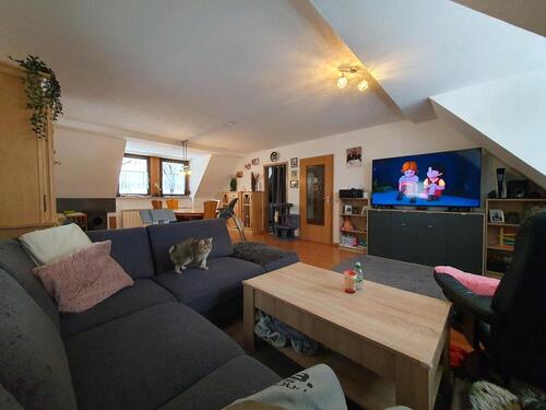 Foto - Helle Dachwohnung ca. 100 Quadratmeter mit Dachgauben